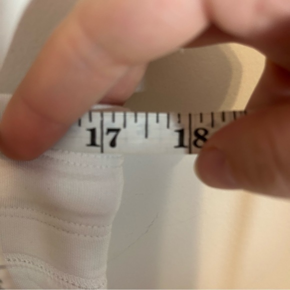 Liz Claiborne Weekend Terry Cloth Shorts NWT White Large Drawstring Women’s - Picture 3 of 5